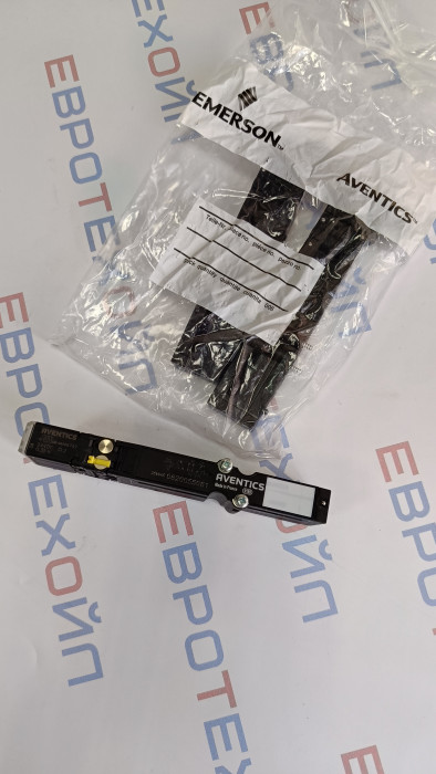 Клапан пневмораспределительный 820055051 Rexroth AVENTICS