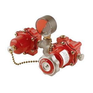Регулятор узла переключающего коллектора Fisher ™ типа R130