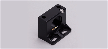 Принадлежности: E10624  MOUNTING BRACKET IMC